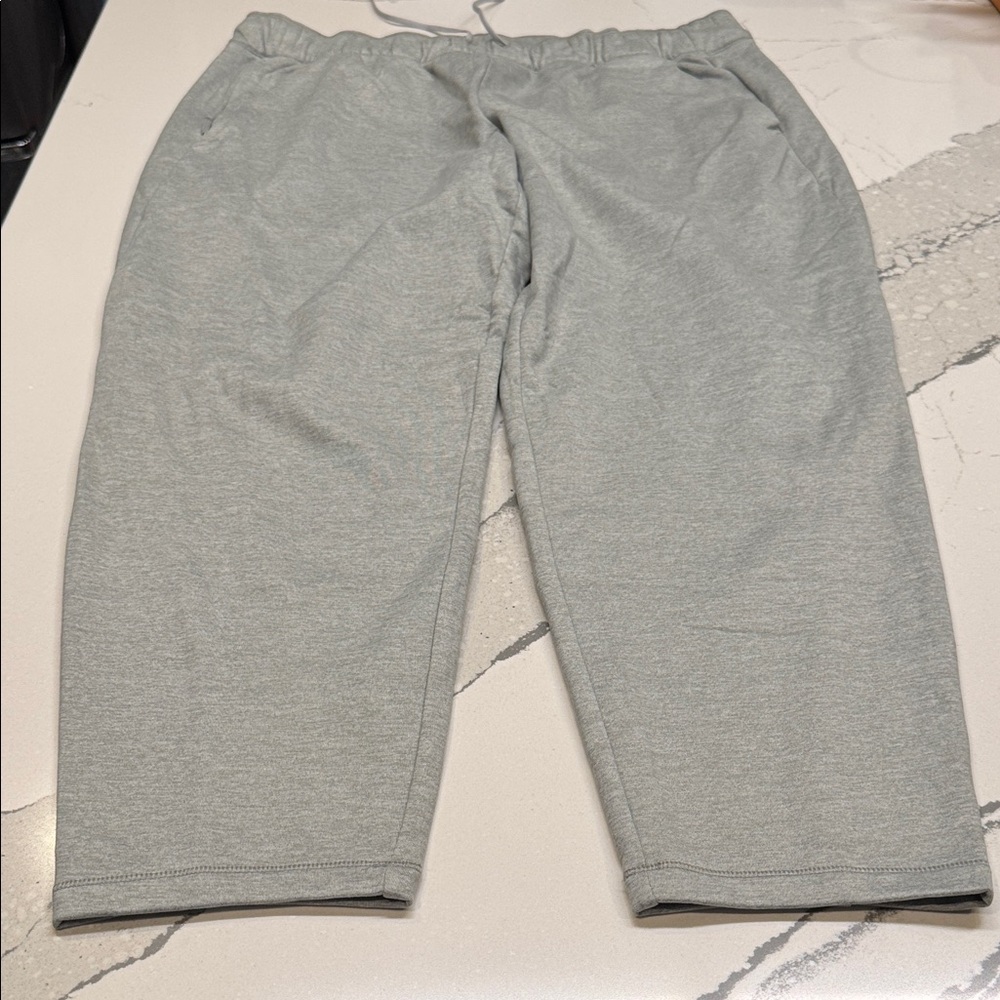 Athleta Women's Light Gray Jogger Track Pant Sz L Never Worn